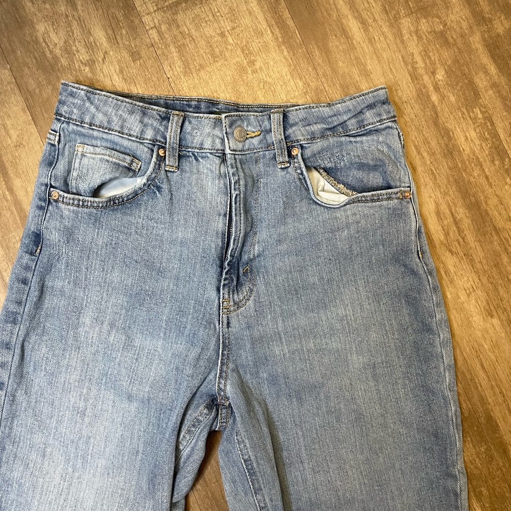 High waisted stretchy mom jeans